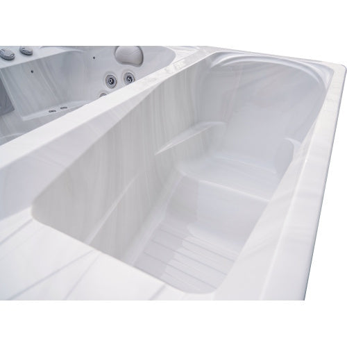 Luxury Spas Marquis Hot and Cold Spa I02