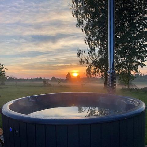 SaunaLife Model S4N - 6 Person Wood-Fired Hot Tub SL-MODELS4N